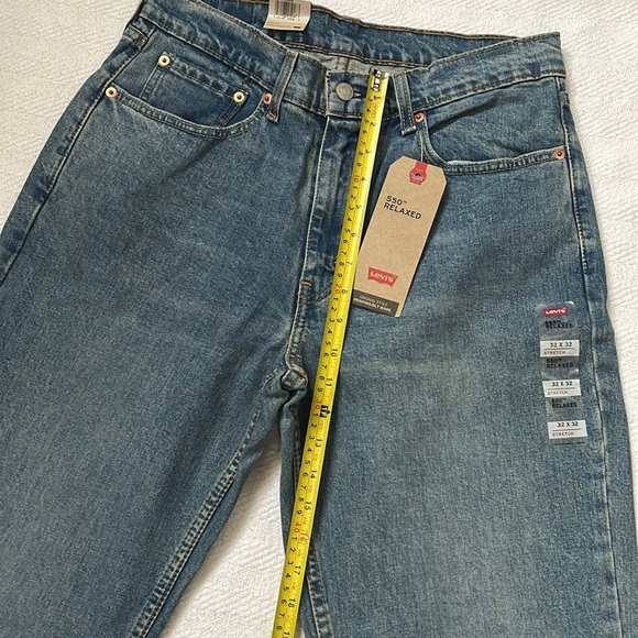 LEVI’S Women’s 550 Relaxed 32 x 32 Blue Jeans NWT - Picture 11 of 16